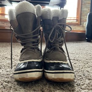 Falls Creek snow boots